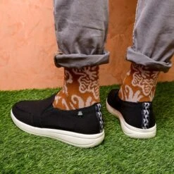 Minnetonka Men's Expanse Slip On Shoes -Georgia Shoes Shop GUEST 20b6433f c56f 47e8 8b53 24a70dfe8f3f