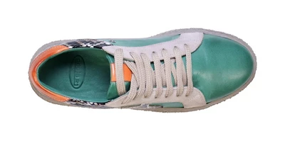 Cools 21 Charlee Snake Skin Two-Tone Star Motif Lace Up Sneakers 5 Cools 21 Charlee Snake Skin Two-Tone Star Motif Lace Up Sneakers - Image 3