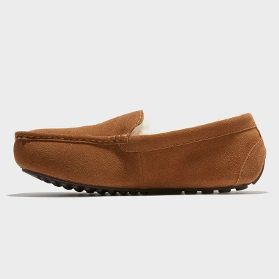 Dluxe By Dearfoams Men's Nelson Shearling Moccasin Slippers - Chestnut 3 Dluxe By Dearfoams Men's Nelson Shearling Moccasin Slippers - Chestnut
