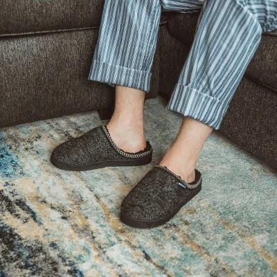 MUK LUKS Men's Gabriel Clog Slippers 7 MUK LUKS Men's Gabriel Clog Slippers - Image 5